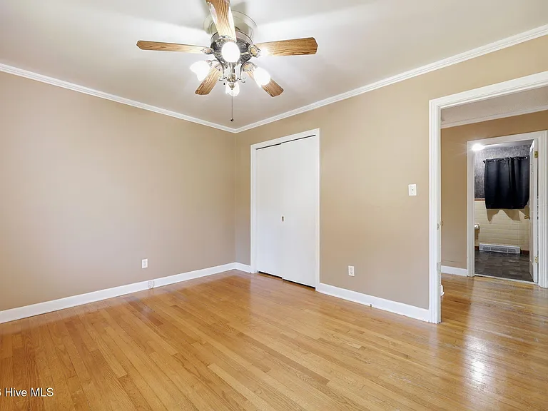 1760 John Small Ave — Photo 35