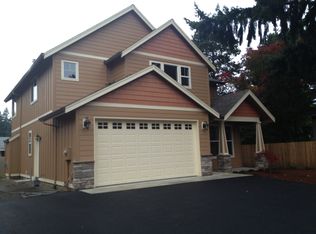 14345 NE Halsey St, Portland, OR 97230