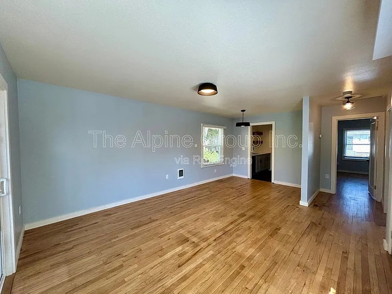 4831 N Maryland Ave #A — Photo 16