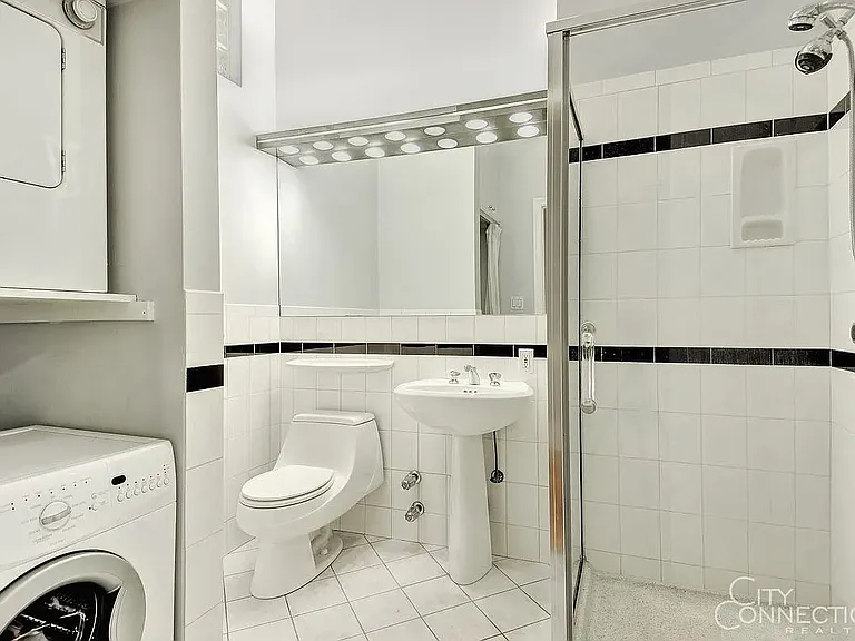 6 E 12th St #2 — Photo 7