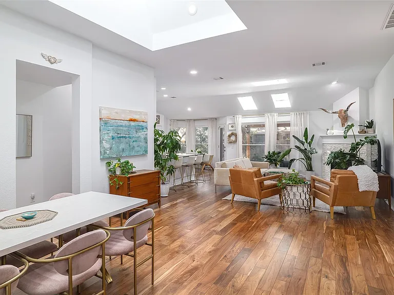 8820 Escabosa Dr — Photo 15