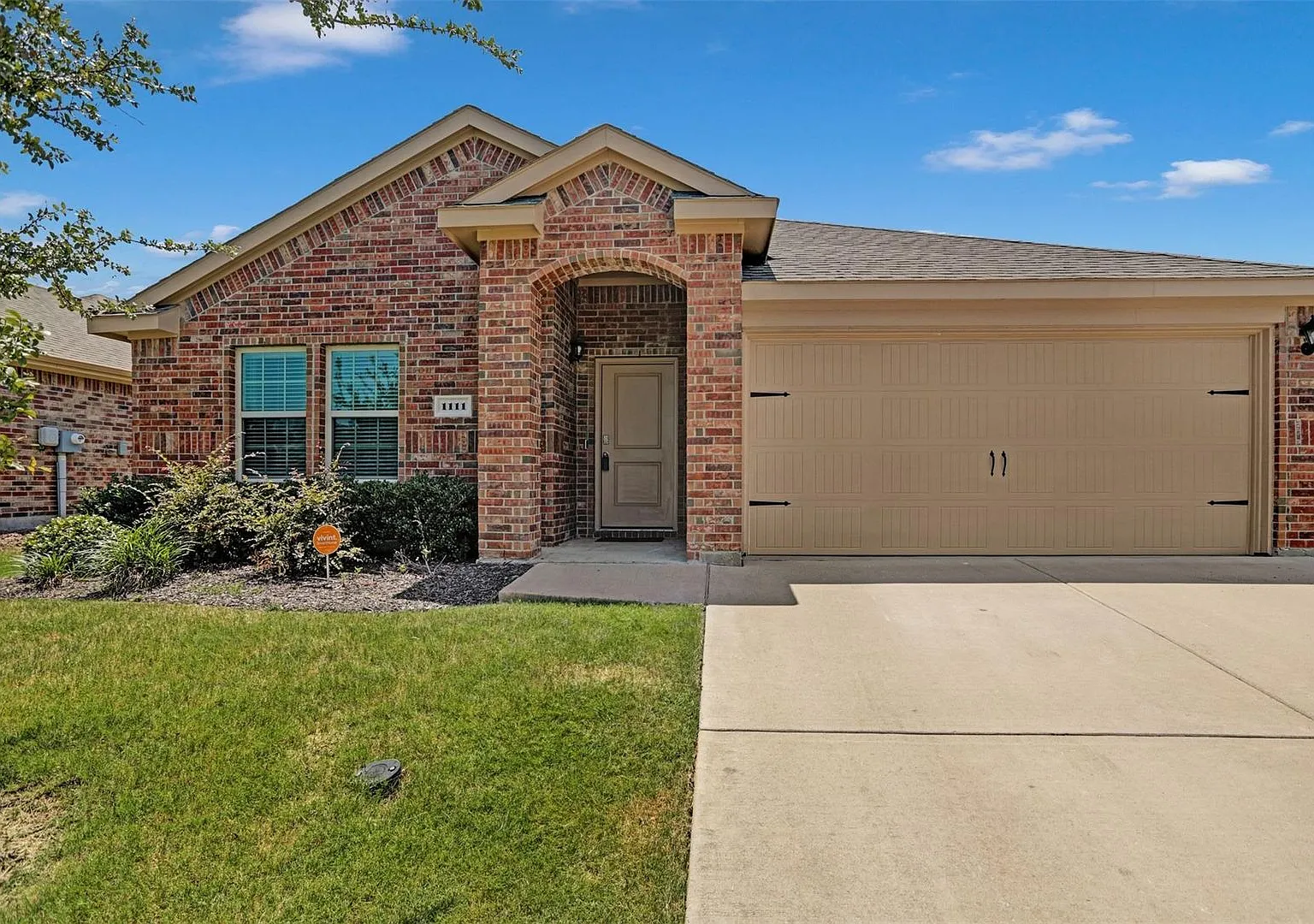 Move-In Ready 4BR/4BA Home with Luxury Finishes and Open-Concept Design — Photo 1