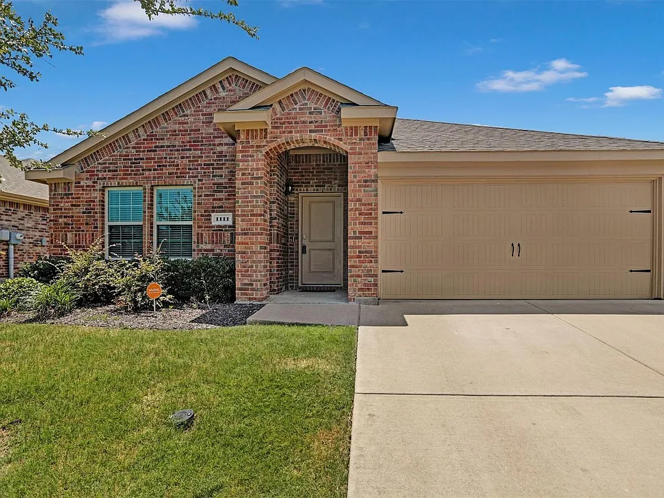 1111 Meadow Side Dr