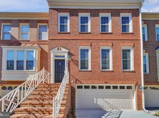 9957 Foxborough Cir, Rockville, MD 20850