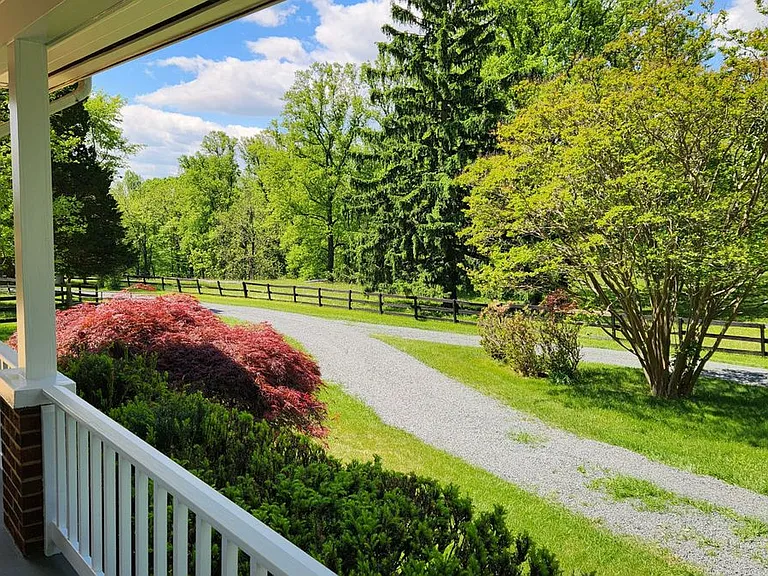 39080 Foxhill Rd — Photo 4