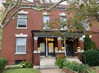 1861 Russell Blvd, Saint Louis, MO 63104