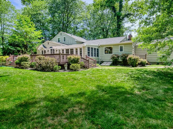 31 Shepard Way, Basking Ridge, NJ 07920