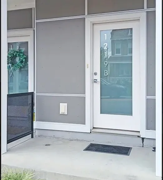 1219 Bainbridge St #B — Photo 1