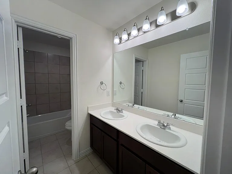 3409 Riverlawn Dr — Photo 20