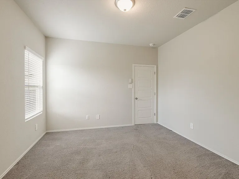 3023 Laguna Clfs — Photo 18