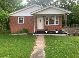 433 Sparta St, Spencer, TN 38585