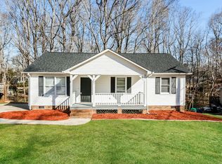 207 Pinonwood Dr, Simpsonville, SC 29680