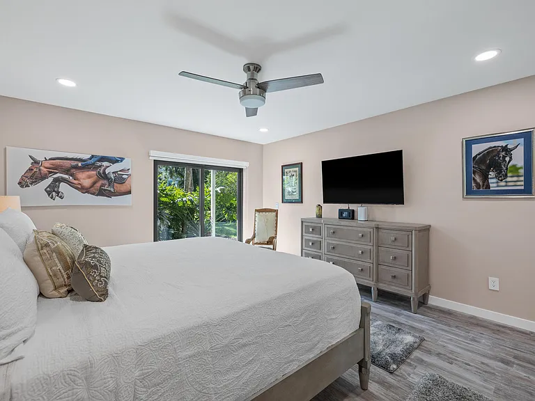 11863 Wimbledon Cir #438 — Photo 5