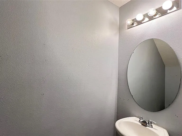 9017 Alba Ln — Photo 20