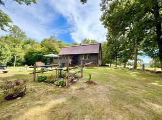 849 River Rd, Peru, NY 12972