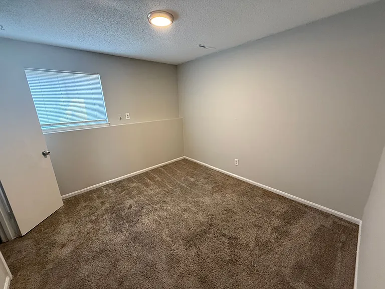7221 N Moberly Dr #D — Photo 12