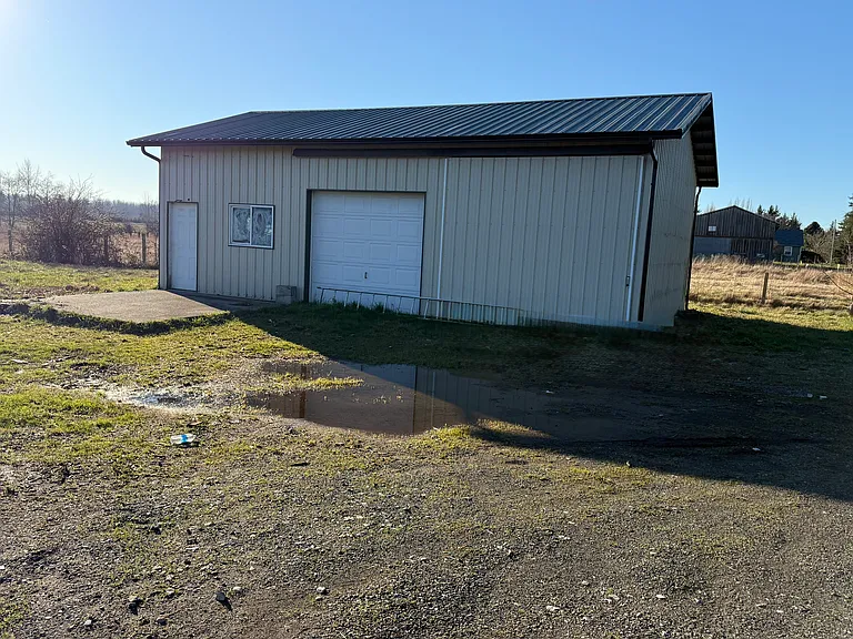 739 Lange Rd — Photo 2