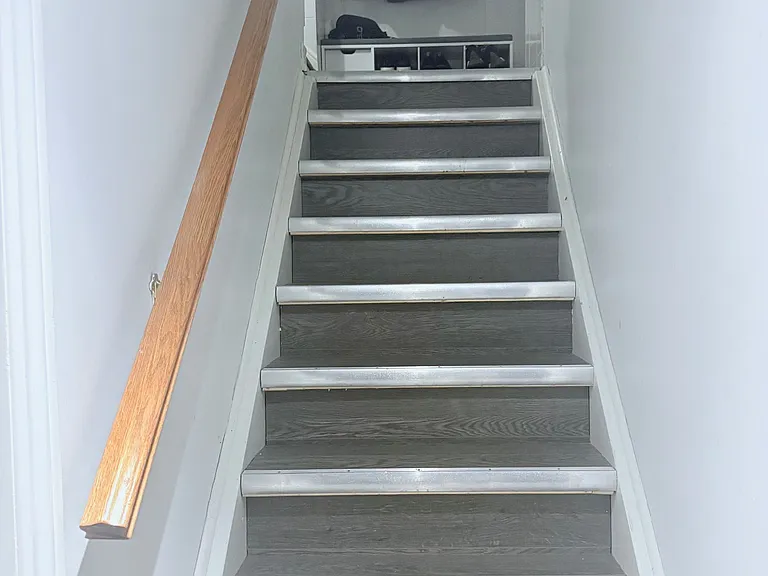70 Robertson Close #BASEMENT — Photo 14