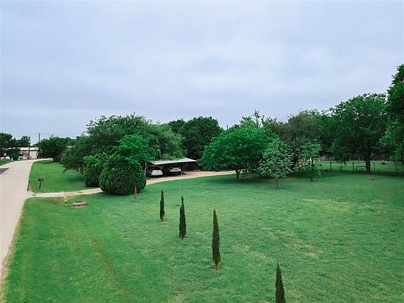 4th image of 905 Stephie Ann Ct