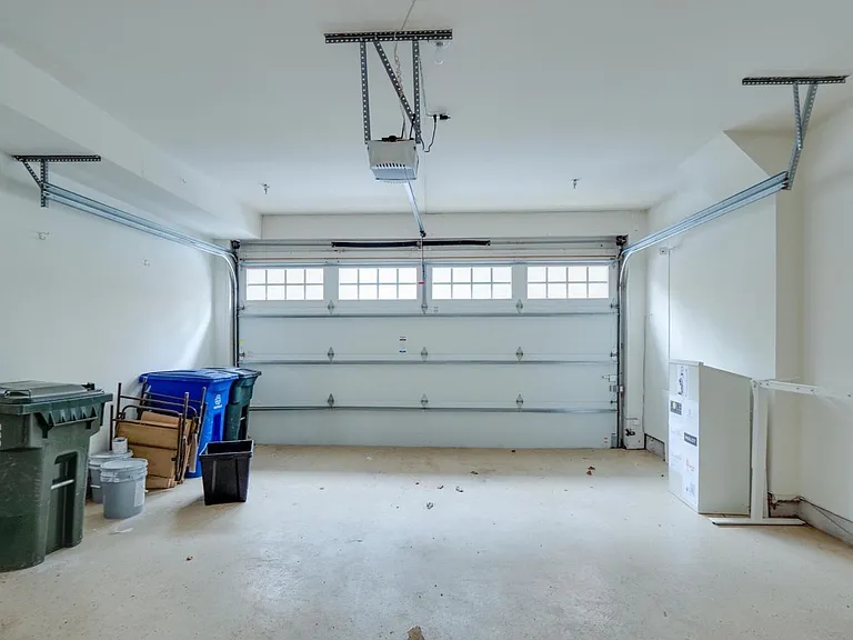 3510 Goddard Way — Photo 28