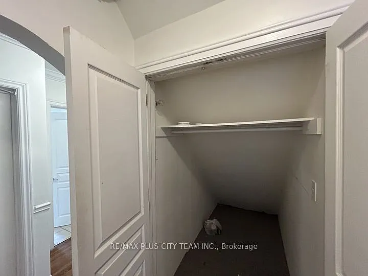 1745 Bathurst St #1 — Photo 15