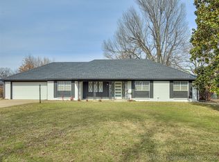 6301 E 57th Pl, Tulsa, OK 74135