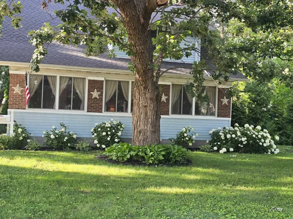 905 4th St, Brodhead, WI 53520