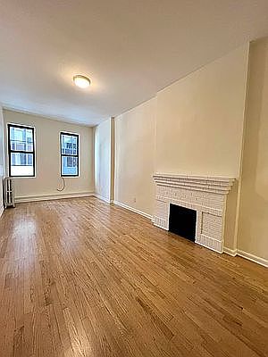 1st image of 52 W 56th St #3FR