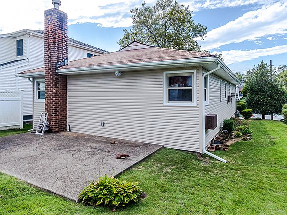 2nd image of 250-64 42nd Ave