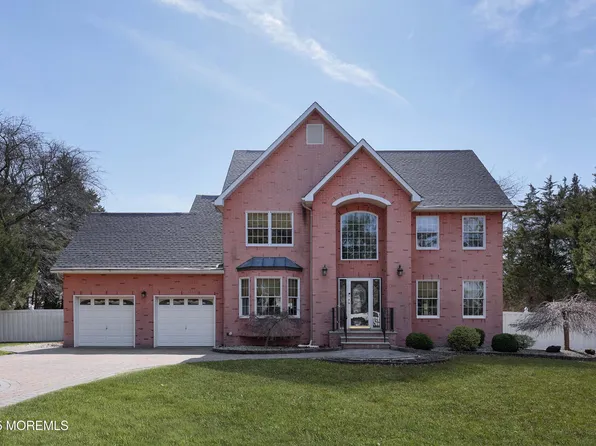 145 Dugan Lane, Toms River, NJ 08753