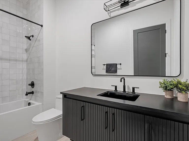 1103 Forest Ave #D — Photo 25
