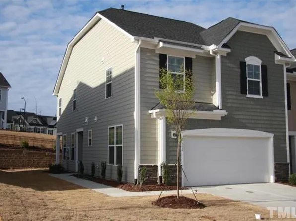 526 Catalina Grande Dr, Cary, NC 27519