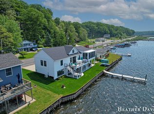 5245 W Monroe Rd, Pentwater, MI 49449