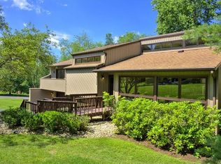 2532 Secretariat Dr, Wexford, PA 15090