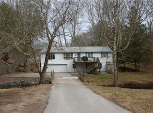 185 Carolina Nooseneck Rd, Richmond, RI 02898