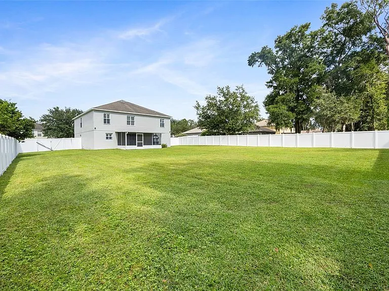 4510 SE 32nd Pl — Photo 46