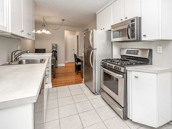 3rd image of 34U Madison Park Gdns
