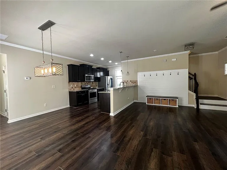 750 Village Field Ct — Photo 6