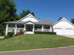 224 Ladera Ln, Washington, MO 63090