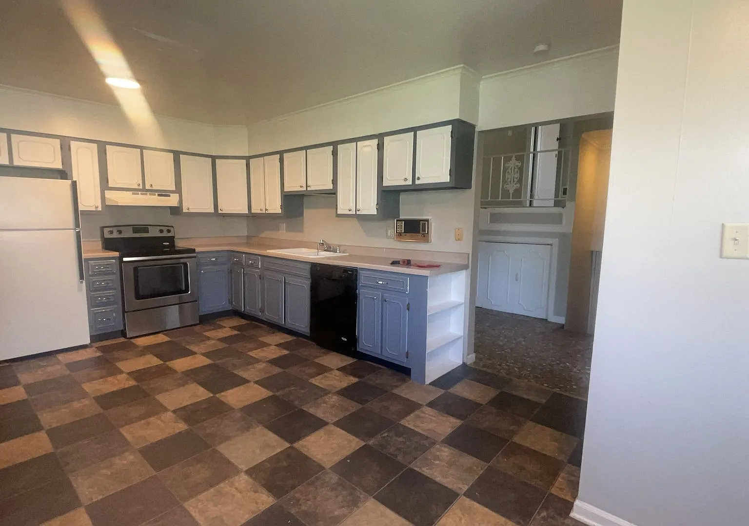 824 W Wayne St. (Wynn Funds, LLC) — Photo 1