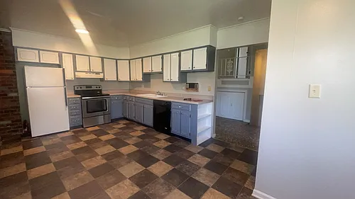 Floor plan 828 W Wayne St.