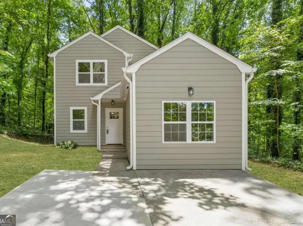 5025 Martins Crossing Rd, Stone Mountain, GA 30088