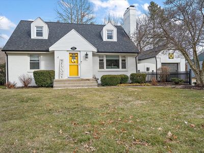 810 S Mercer Ave, Bloomington, IL, 61701