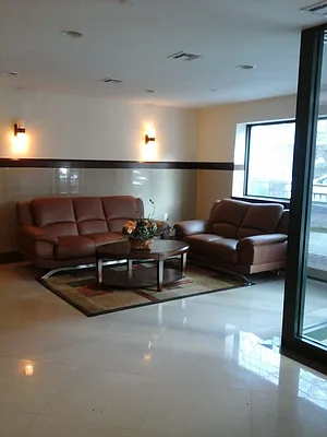 Rented by 18 REALTY | media 22