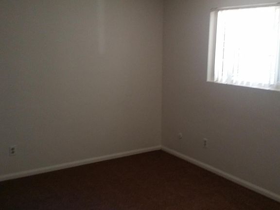 3rd image of 6966 Amherst St APT 14