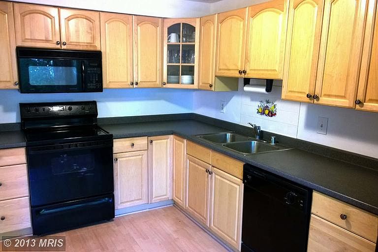 1st image of 2974 Oakleigh Ln
