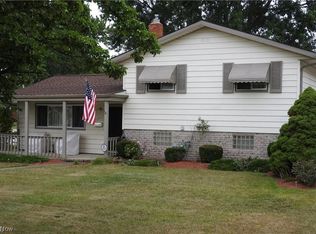 6551 Harrow Dr, Brookpark, OH 44142