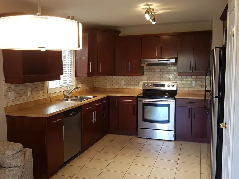 2206 Coronation Dr — Photo 7