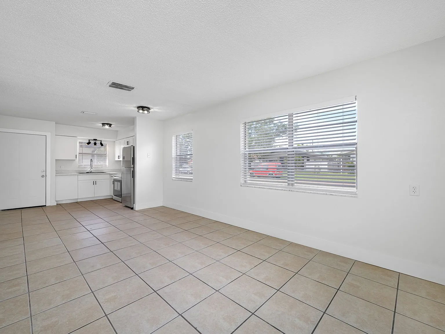 Villas off 4th — Photo 4