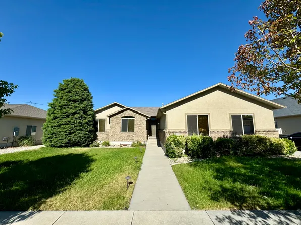 8291 S Water Oak Dr, West Jordan, UT 84081